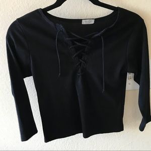 Lace up quarter sleeve crop top